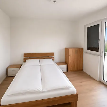 Elegant House With Garden Near Vienna Vakantiehuis Kottingbrunn